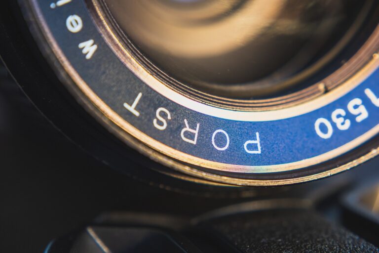 Exploring the Potential of Augmented Reality Navigation Systems in Vehicles