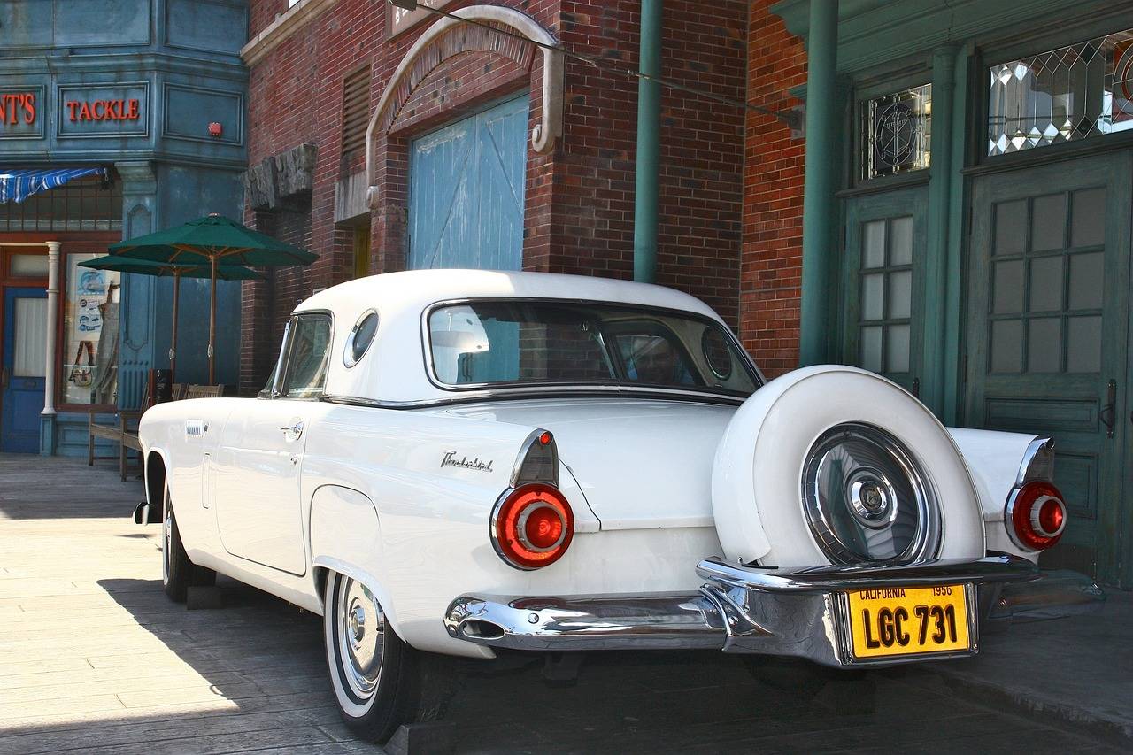 Exploring the World of Interactive Cinema: Choose Your Own Adventure Experiences and Audience Participation